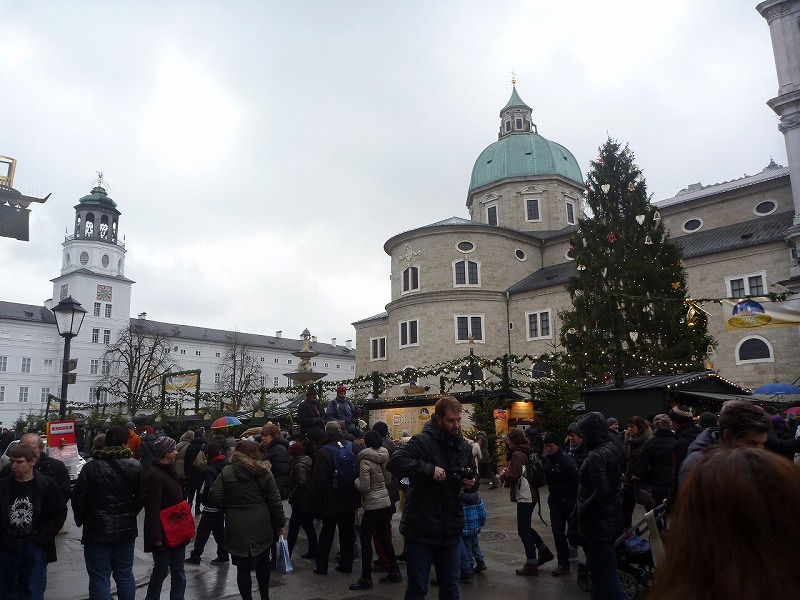 20141207salzburg1243domplatz.jpg