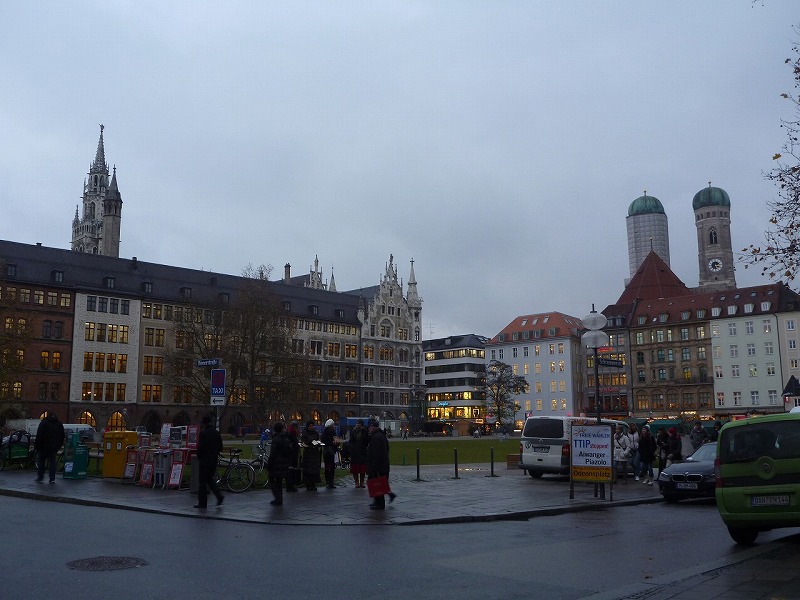 20141208munich1527marienplatz.jpg